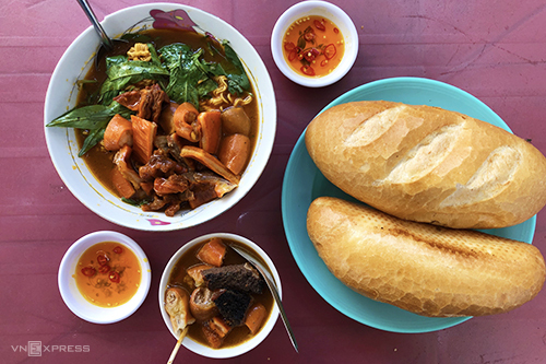 08 món ăn làm nên văn hóa ẩm thực riêng của đất Sài Thành