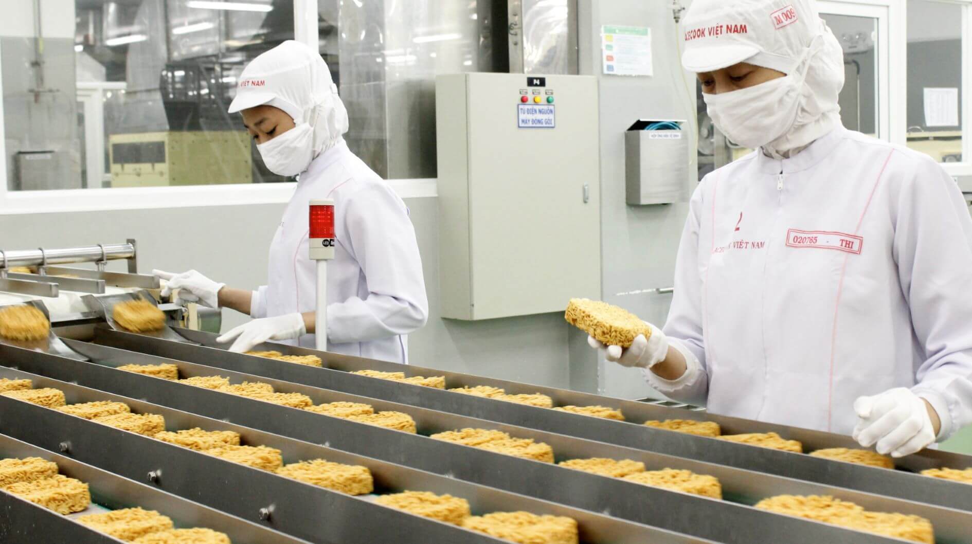 doanh nghiệp sản xuất mì gói khó khăn trong mùa dịch 1