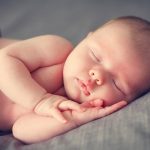 Nuôi dạy trẻ 4 tháng tuổi giúp con thông minh, khỏe mạnh